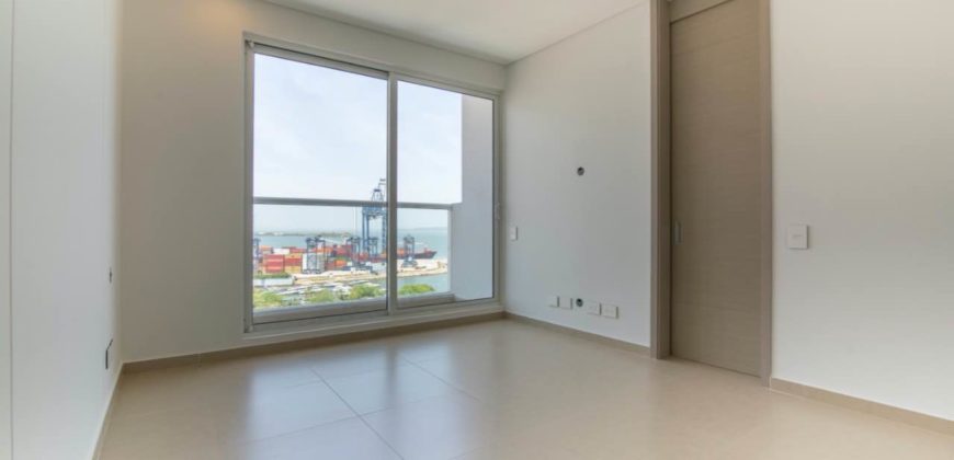 Brand new apartment with spectacular view of the bay!