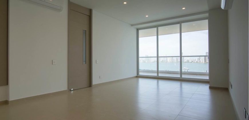 Brand new apartment with spectacular view of the bay!