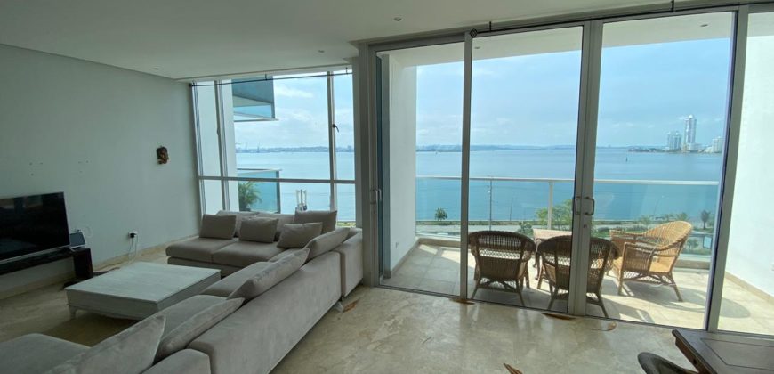 Spectacular bay view apartment in Bocagrande!