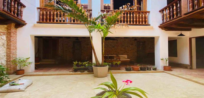 Amazing luxurious colonial house in Getsemani!