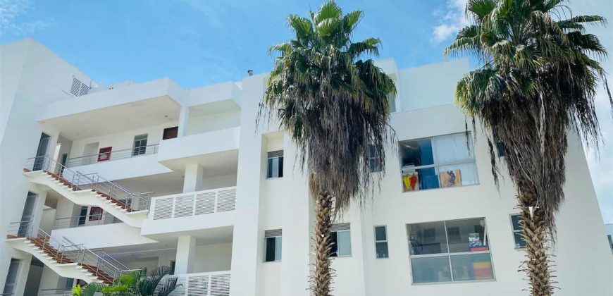 Great location condo near beach and high schools! (Puerta de las Americas)