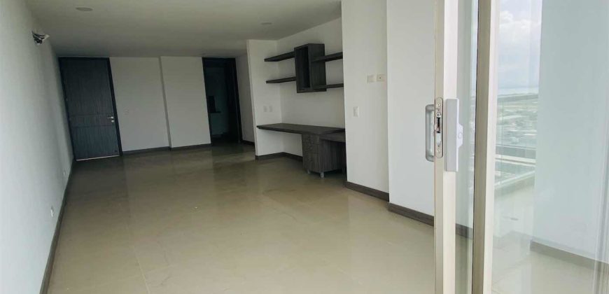 Brand new apartment next to the airport!