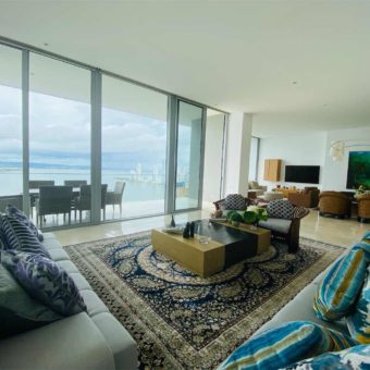 One of Cartagena’s most luxurious bay view apartment with top location