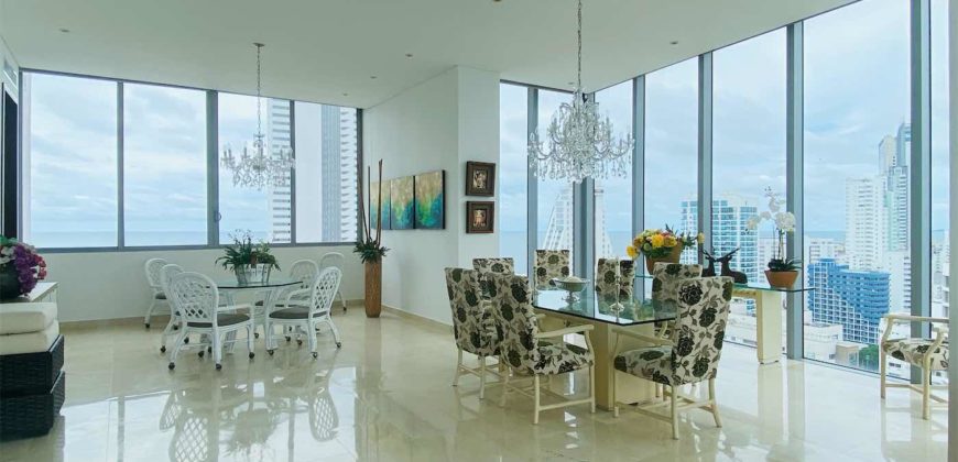 One of Cartagena’s most luxurious bay view apartment with top location