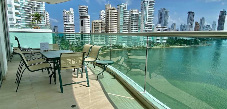 Luxury apartment with top location by the bay!