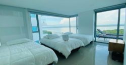 Beautiful apartment steps from the beach with great hotel amenities.