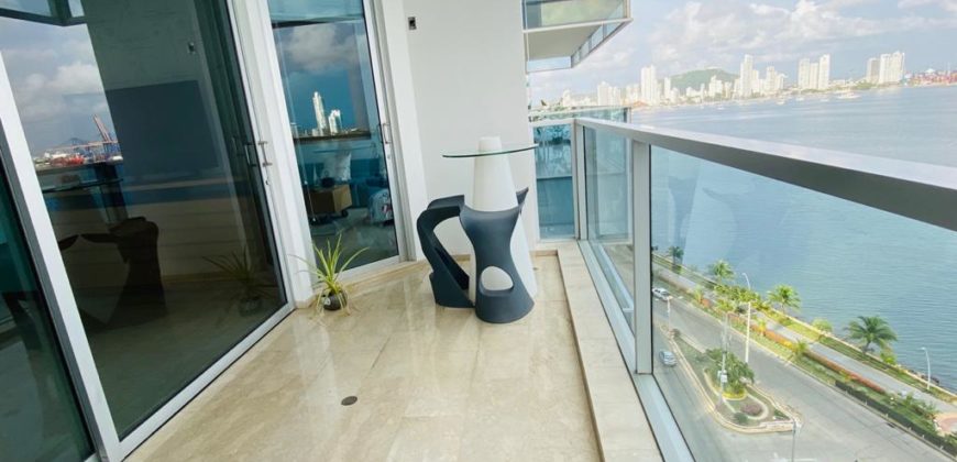 Amazing apartment for sale in  Cartagena close to the beach.